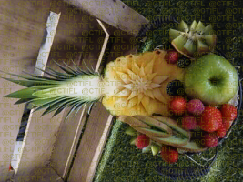 Théâtralisation du rayon fruits et légumes, corbeilles de fruits et sculptures 